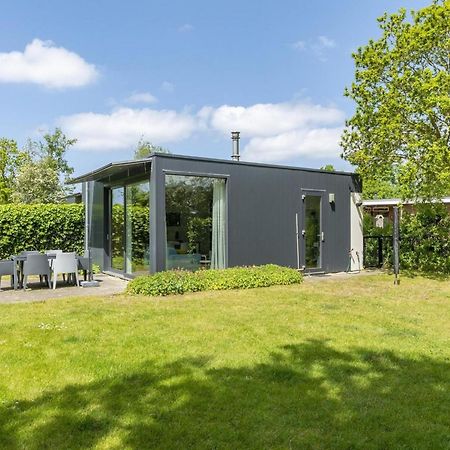 Beautiful Holiday Home With Spacious Garden Sint Maartensvlotbrug Esterno foto