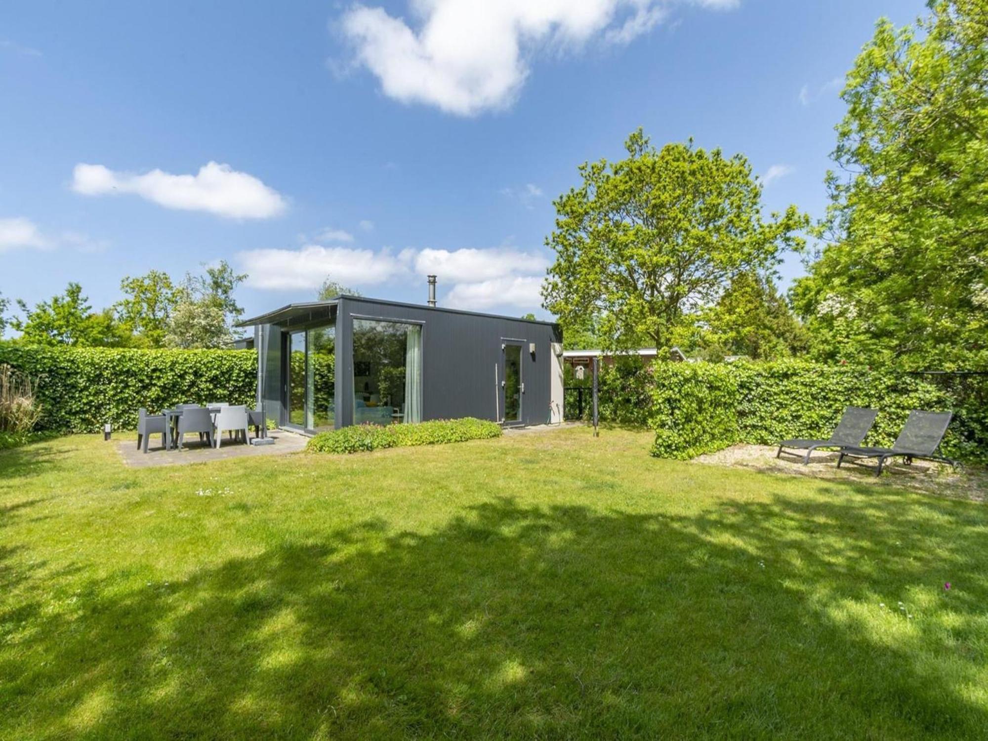 Beautiful Holiday Home With Spacious Garden Sint Maartensvlotbrug Esterno foto